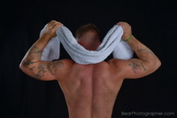 Projet WhiteTowelMEN - Photographie de projet d'ours muscl Stocky